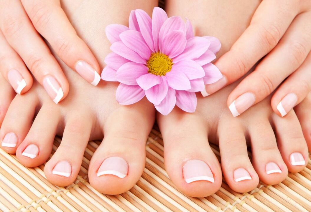 uñas de los pies limpias